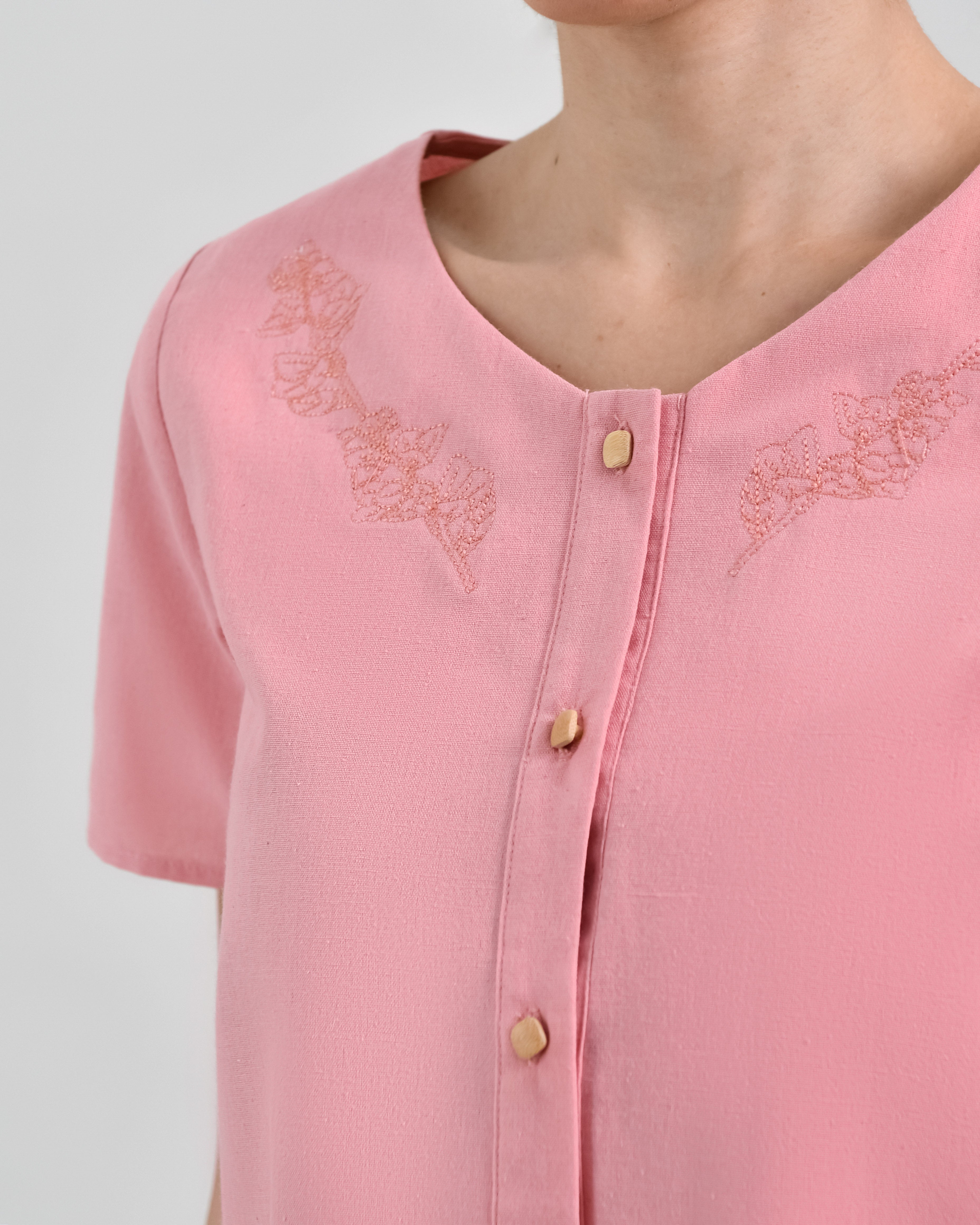UNICA Tops CHIN Top