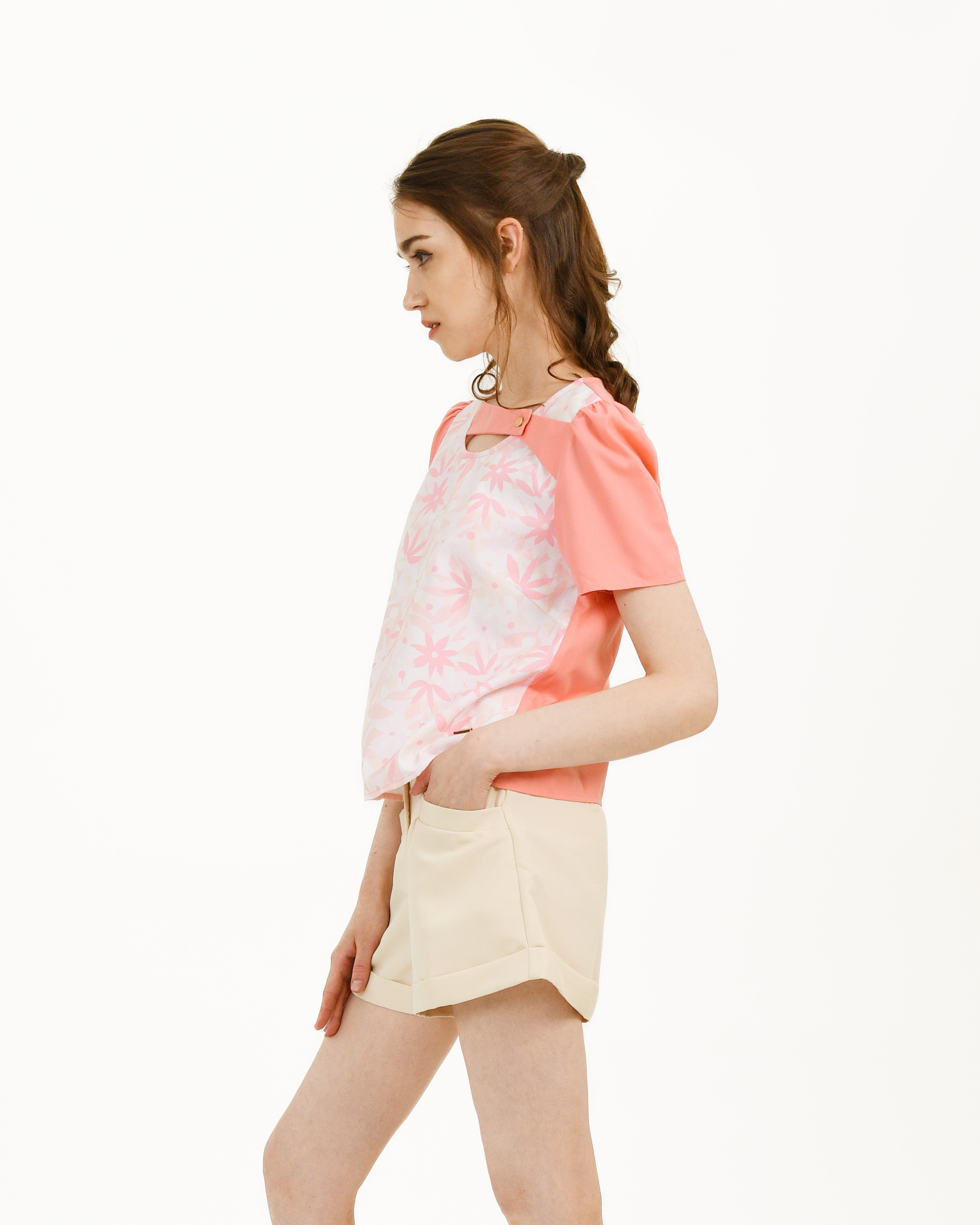 UNICA x WWF Tops GISELLE Top